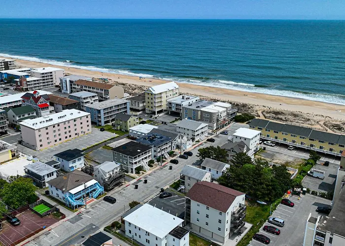 Spacious 2-bedroom On 43rd Street Easy Access To Oc Convention Center! Ocean Stadt
