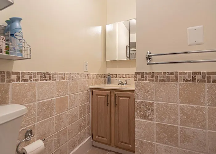 Spacious 2-bedroom On 43rd Street Easy Access To Oc Convention Center! Ferienhaus *