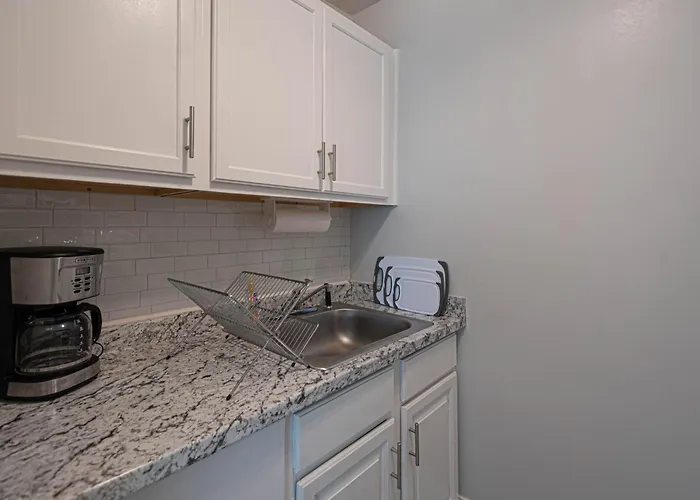Spacious 2-bedroom On 43rd Street Easy Access To Oc Convention Center! * Ocean Stadt