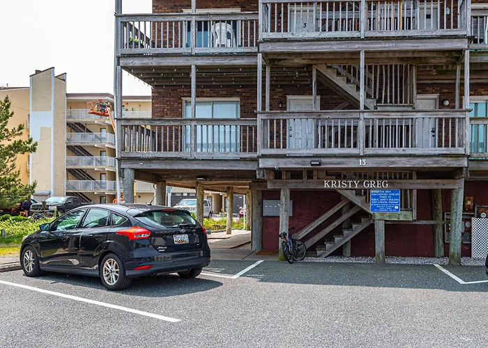 Spacious 2-bedroom On 43rd Street Easy Access To Oc Convention Center!